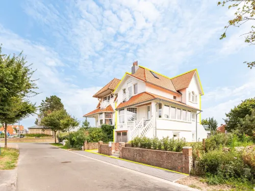 Villa in Koksijde Near the Sea