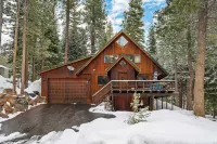 Private Deck, Fireplace, and Ski Access Near Northstar The Lazy Bear