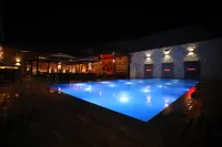 The Mystic Palms - Pools