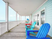 Poseidon by AvantStay on the Beach Two Ocean Facing Balconies Hot Tub Hotels in Folly Beach