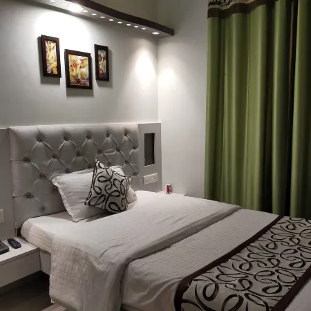 Hotel Prabhat