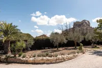 Manfredomus Hotels in Sutera