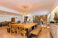 Casa do Boco Hotels in Sandomil