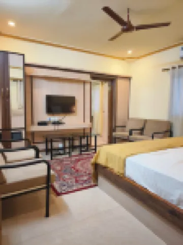 Shradha Luxury Room