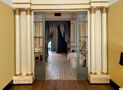 Hotel Divino by Fimedhotels