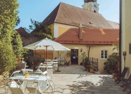 Schloss Raitenbuch Отели в г. Парсберг