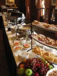 The Colony Hotel - breakfast