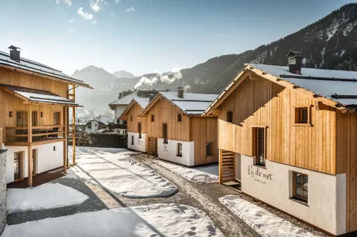 Liondes Chalets - Homestays