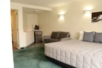 BK's Fountain Court Motel