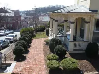 Frederick House Hotels in Staunton