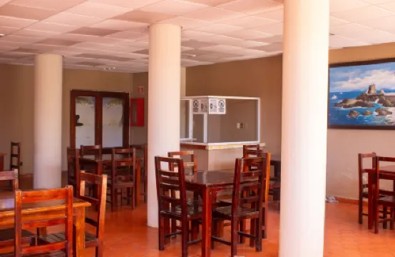 Hotel Las Jacarandas