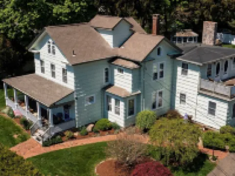 Westbrook Inn B&B Hotels in Westbrook
