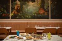 Gir Aatithya Clarks Inn - breakfast