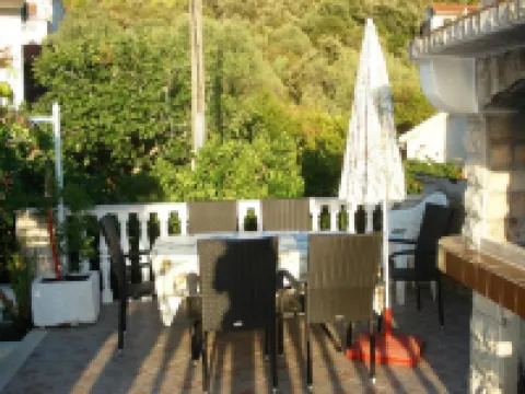 Romantic Apartment with Sea View Vinie, Dalmatia