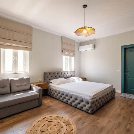 Kristianna Apartments