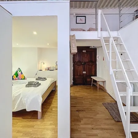 "DesignLoftSophia" vacation apartment in the historic old town of Grasse