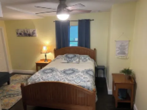 Barrow Bungalow Near Big House, Fishing, Downtown Tavares and Mt Dora