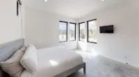 Little Coyote Retreat