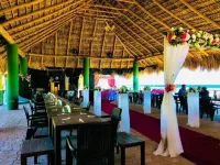 Sambo Mambo Beach Hotel - bar