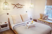 At The River - A Fairytale Cottage by the Beach