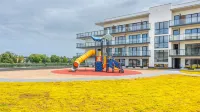 Sagaris z Basenem, Sun & Snow Hotels in Dziwnówek