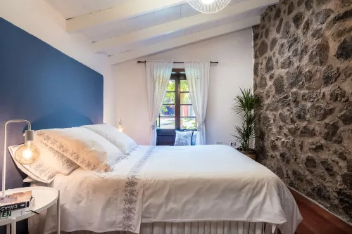 Canarian house with pool, barbecue, wifi, netflix