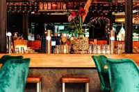 모뉴먼트 호텔 Oostzaan 호텔