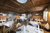 Hotel Goldener Adler - im Sommer Silvretta Premium Card Inkludiert - breakfast