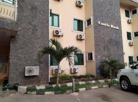 Rolak Hotel and Suites