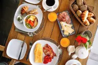 The Bay Seychelles Boutique Hotel and Apartments - breakfast