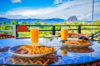 Glamping the Mountain