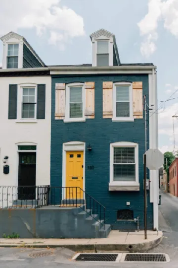 Getaway on Grant, heart of Downtown with parking