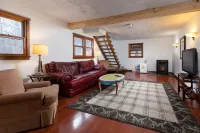 Bolton Landing Mountain House!
