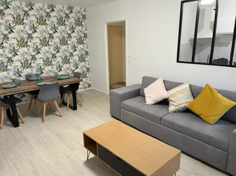 Bel Appart le Rousseau in Metz Parking + Free Wifi + Close to Amenities