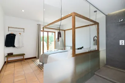 Design Pool House – Seaside @ Mountain Hotels near CascaiShopping