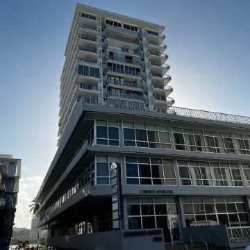 The Blue Lagoon-Ocean Pad - Brand NEWLY REMODELED  2023