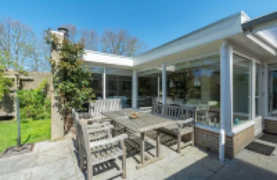 帶大花園的Duinland 183平房