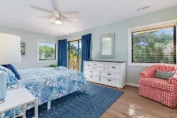 Bald Head Island Beach House on golf course beach access #9 Sleeps up to 15 - Strand