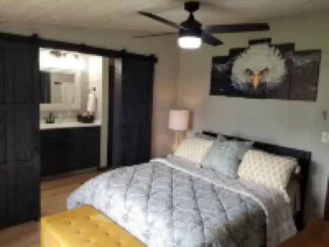 Book for summer fun at Eagles Cove on Lamoka !! Lake steps away