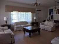 Family friendly Secluded Beach House Hotels in Freeport