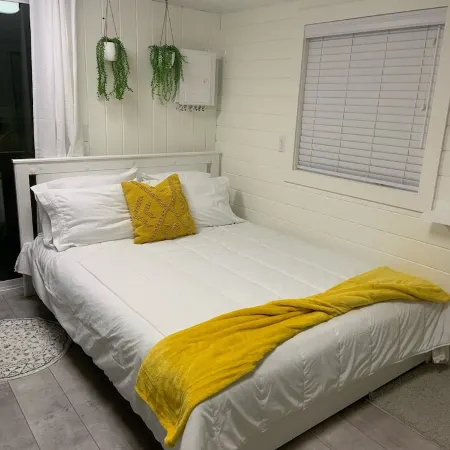 Welcome To the Ocean Front Cowibbean Guesthouse Отели в г. Коуичен Бэй