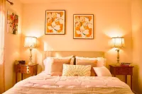 Charming 4bd house near the coast with backyard