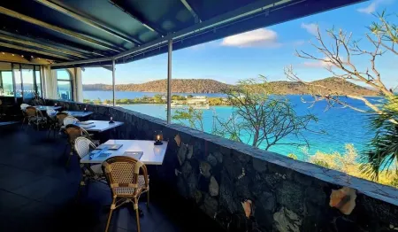 Villa Salt Air – Newly Updated - Waterview Villa - Panoramic Views