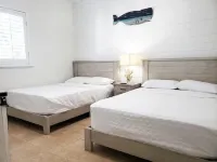 Bimini Sky, Amazing views Optional Golf Cart 2/2 Hotels in Bailey Town