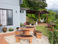 Splendid House with Jacuzzi surrounded by nature and incomparable tranquility Hotele w: Ciudad Quesada
