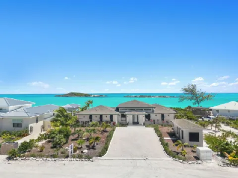 23Exuma | 5 Luxurious Bedrooms Each w/Private Bath | on Best Beach | Heated Pool Hotels in 