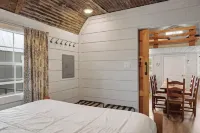 Cozy Cabin in the Country, 25 mins from Waco, Texas