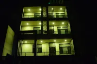 "Krishan kunj vacation home"Luxurious centrally located 4BHK Homestay Apartment Hotels in 
