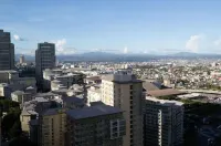 Spacious 2BR in BGC w/Fast Wi-Fi, Netflix & UHD TV