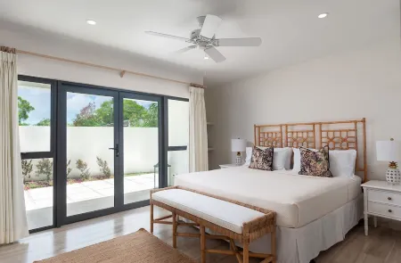 Steps to Beach, Pool, Free Beach Club Access, Ocean/Sunset Views & Spacious! Отели в г. Лоуэр Карлтон